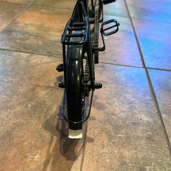 Painted metal tandem bicycle - great craftsmanship!!! - Picture 9 of 10